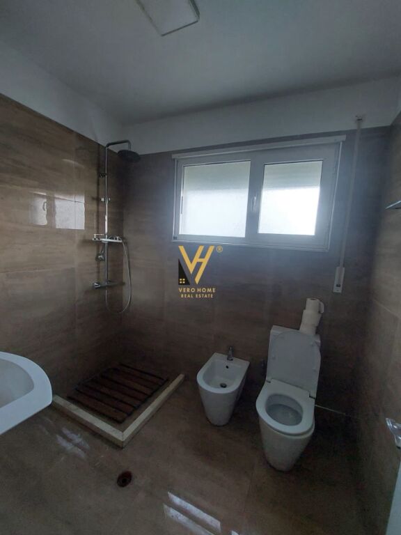 JEPET APARTAMENT 2+1+2+2BLK ME QERA TE KOPSHTI ZOLOGJIK 700 EURO
