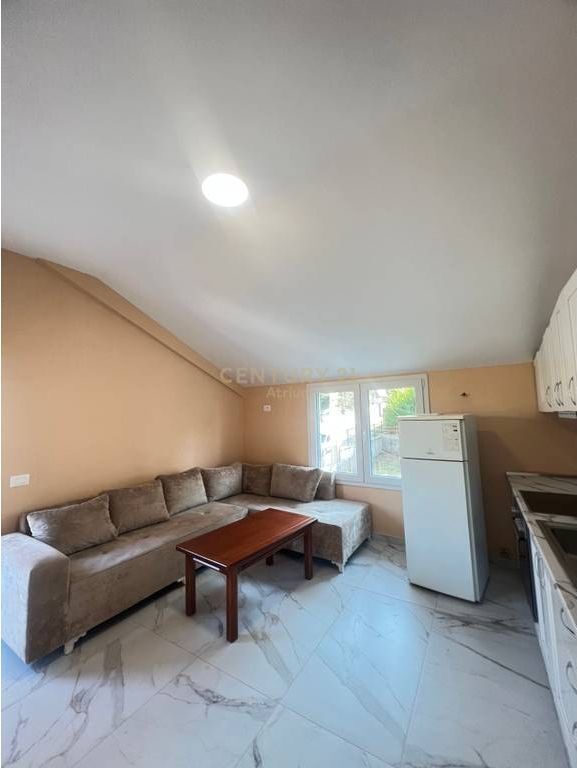 AFFITTASI 3° PIANO DI UNA VILLA, 3+1+2 + BALCONE VICINO A RESIDENCES KAIMI !