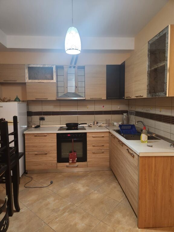 Apartament 1+1 me qera ne Fresk tek Pasticeri Melisa