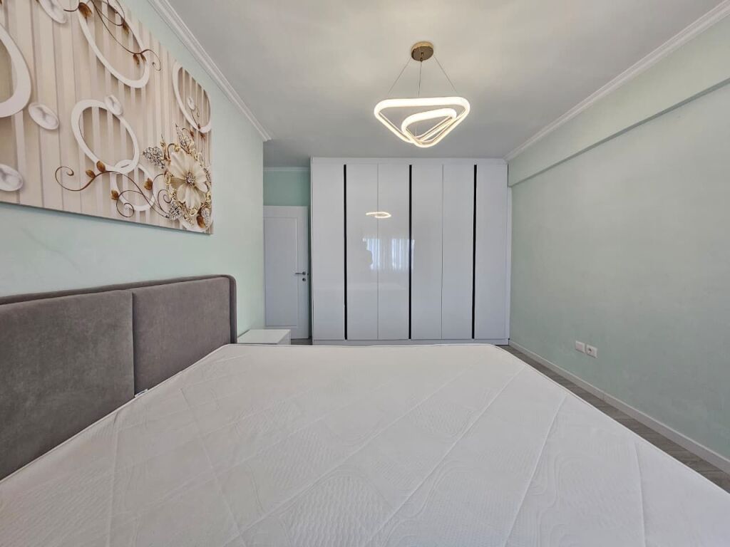 Apartment 2+1 for sale near 21st!

