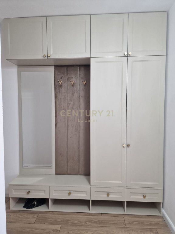 Affittasi Appartamento Moderno 2+1 – Piazza Pranvera, Durrës €850