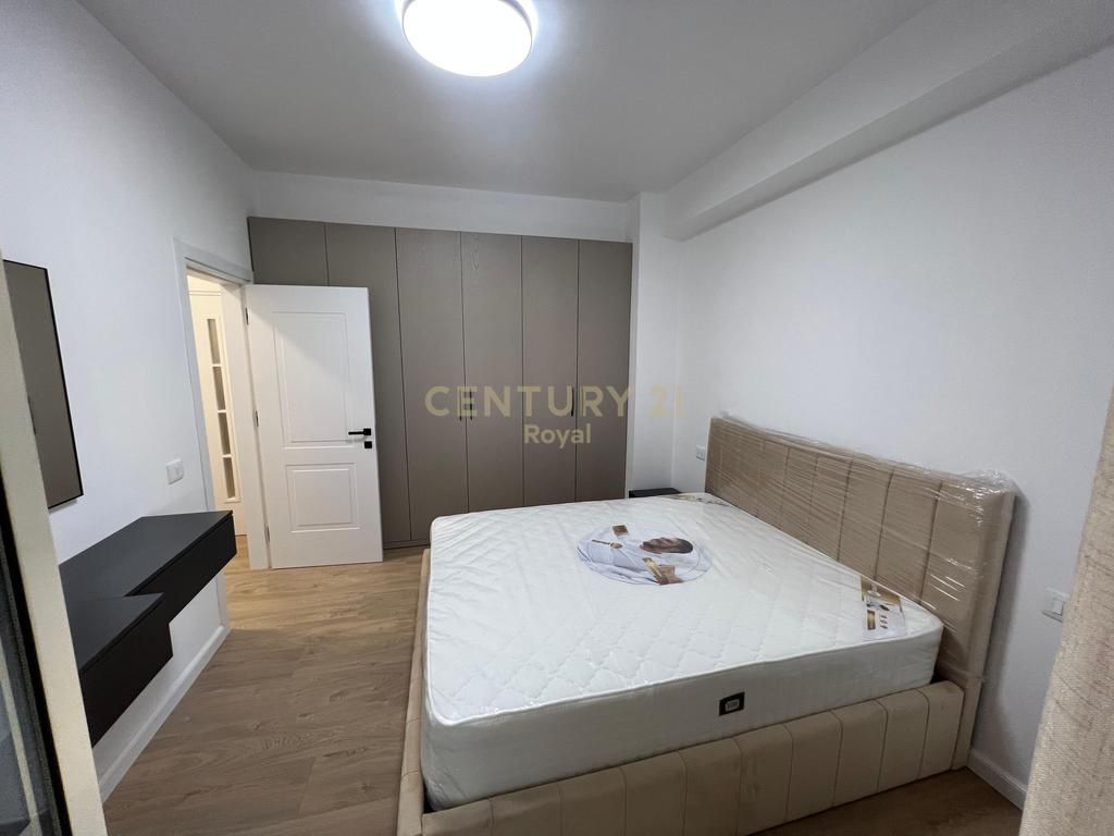 Apartament 2+1 me qira te Zogu i Zi