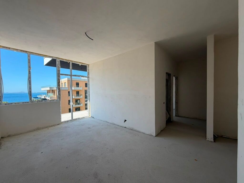 🏠 FOR SALE: Premium 1+1 Apartment with 2 Balconies 📍Vlorë – Near Marina Bay – 🌊Sea View🌊 || €211,000 – Delivery: November 2026 – 5th Floor – 84 m²