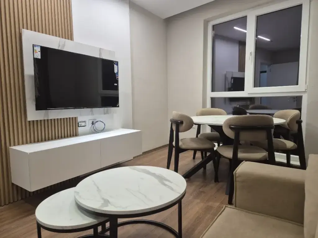 Apartament 1+1 me qira prane Shkolles se Bashkuar