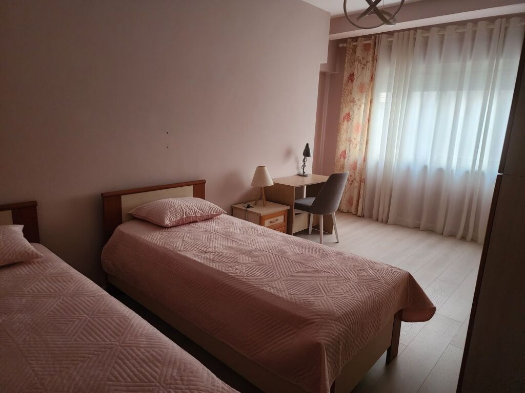 APARTAMENT 2+1+2 TUALETE. 70000 LEKE.DON BOSKO.