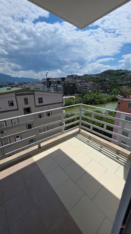 SHITET APARTAMENT 2+1+BALLKON "LIQENI I THATE" 280.000 EURO