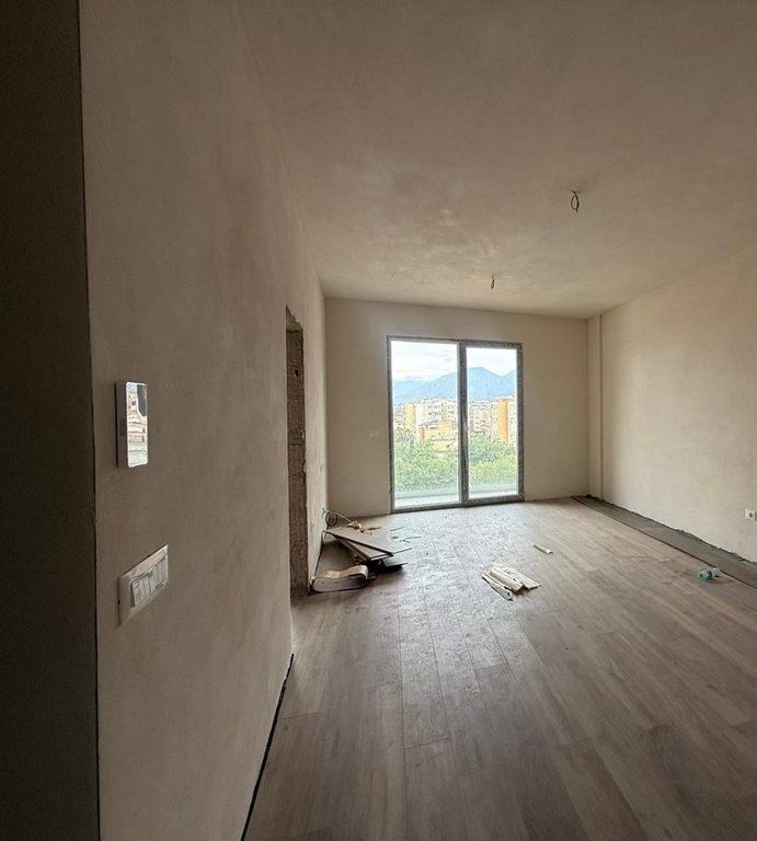 Shesim apartament 1+1,tek Ish Fusha e Aviacionit! 136,000 €