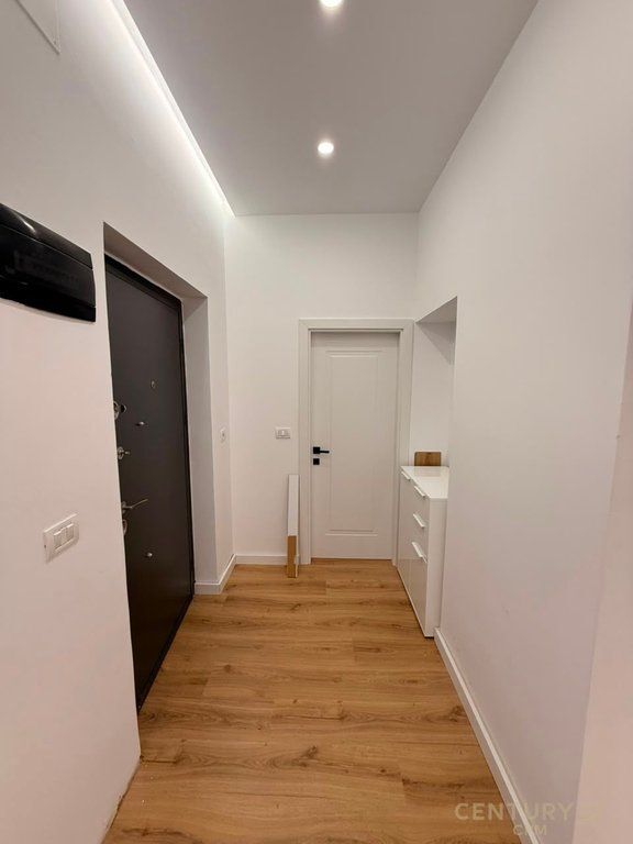 JEPET ME QIRA APARTAMENT MODERN 1+1 PRANE VASIL SHANTO !