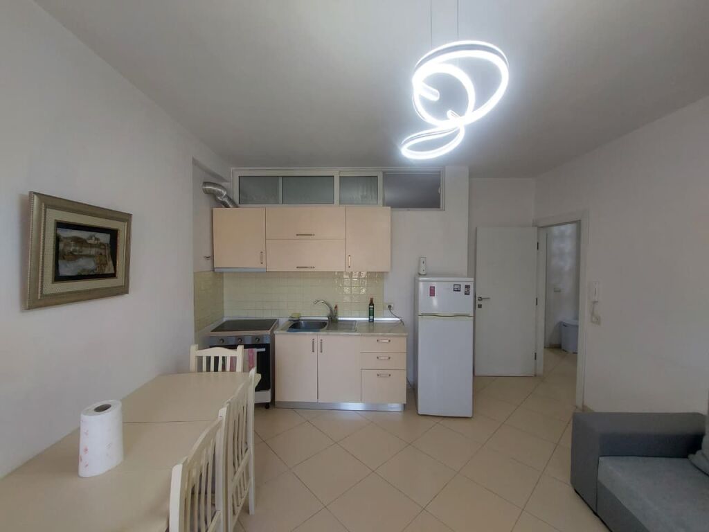 Affitto | Apartament 2 + 1 | 21 Dhjetori | 650 €/mese
