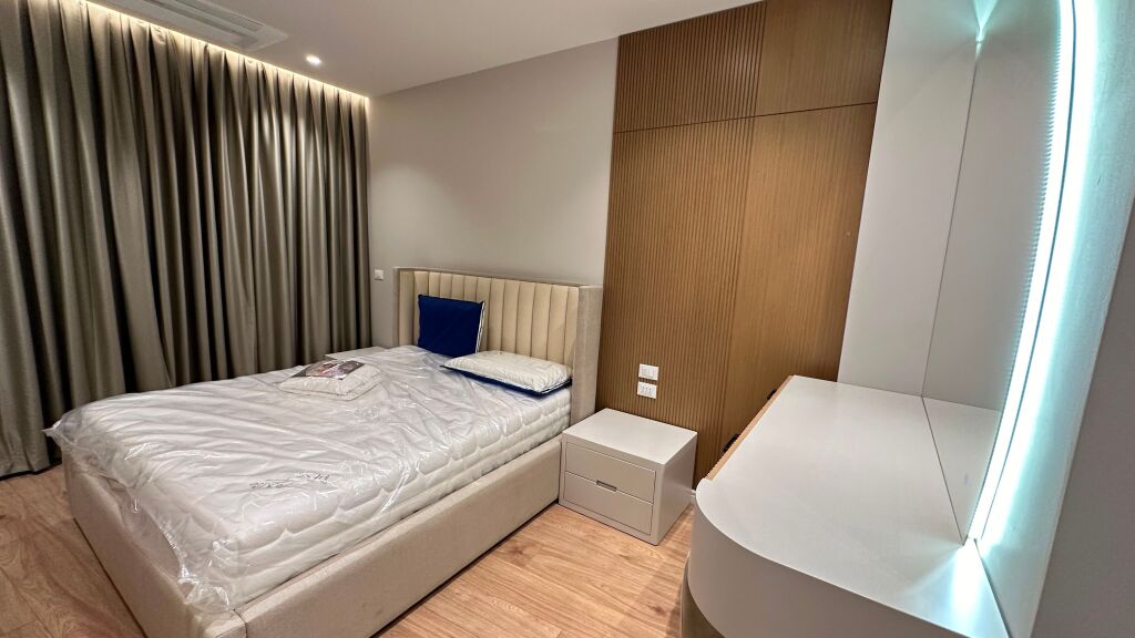 Apartament modern 2+1+ parkim , Lake view