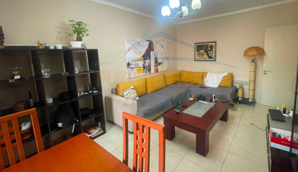 Shitet, Apartament 1+1, Myslym Shyri, Tiranë. AL72462