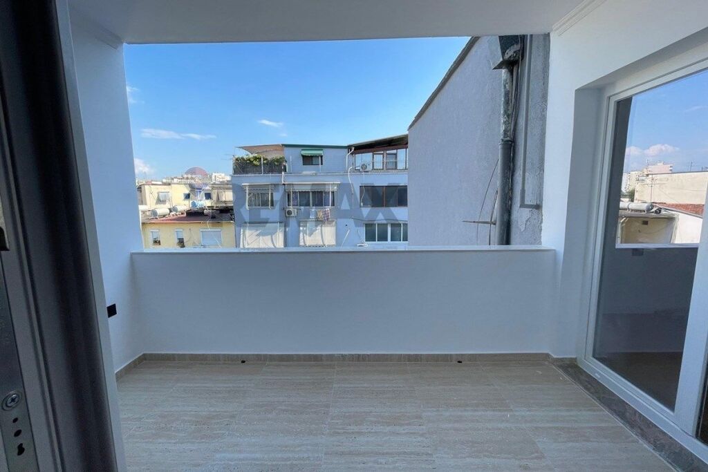 Apartment 1+1 for sale at Vasil Shanto