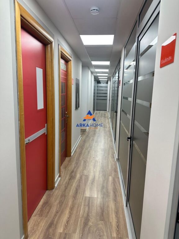 OFFICE SPACE 450M2 FOR RENT "TWIN TOWERS" 1,600,000 LEKE