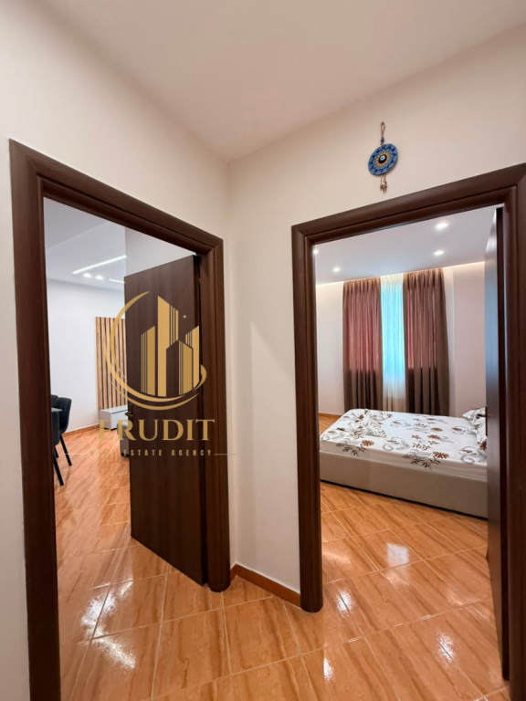 🏡 Apartament 1+1 me Qira në Vlorë – Plazhi i Vjetër