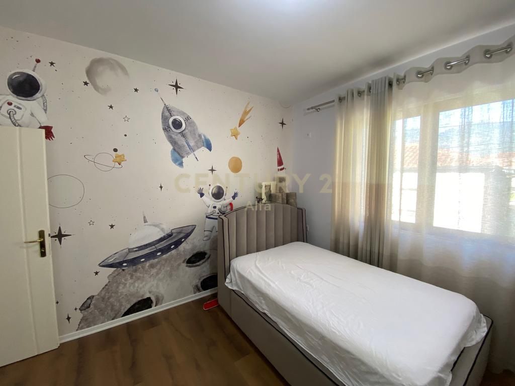 Affittasi il secondo piano di una villa | Allias!
