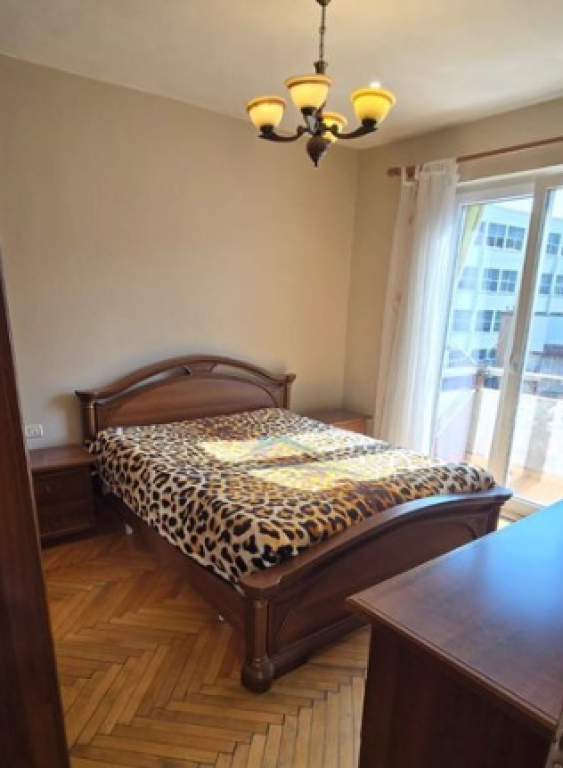 In vendita, Appartamento 2+1, Via Muhamet Gjollesha, Tirana . AREA72474