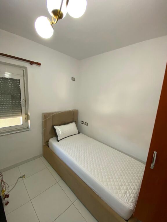 Apartment 3+1 for rent Bardhyl Street !