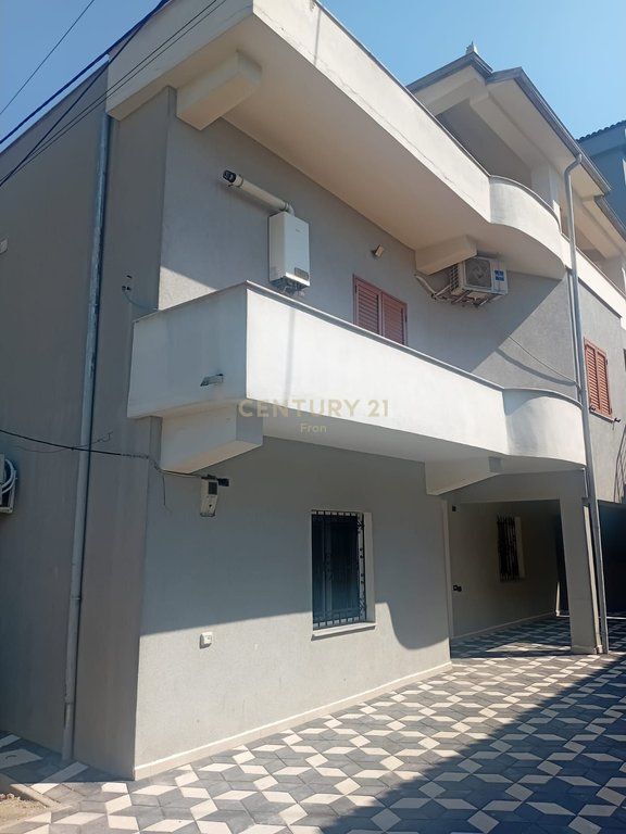 Apartament 2+1 Me Qira në Paskuqan, Tiranë - 450€