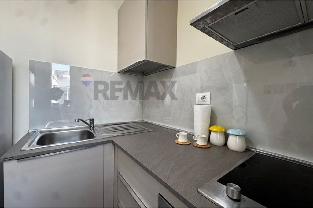 Shitet apartament 1+1 te Gjiri i Lalzit!