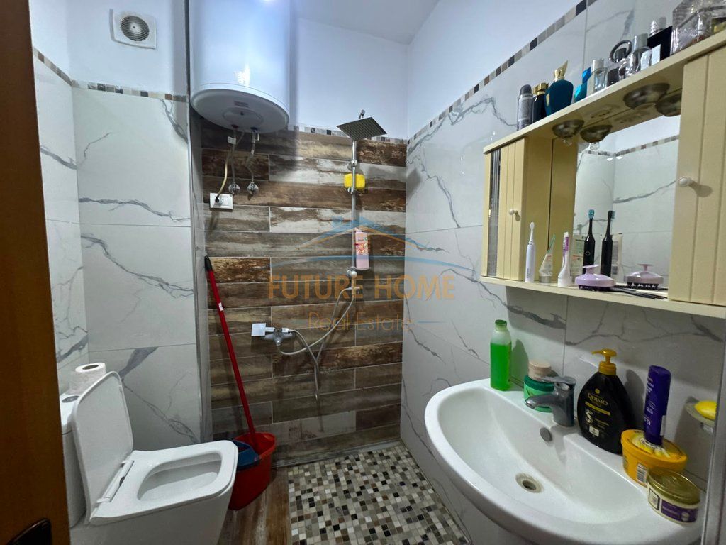 Shitet, Apartament 1+1, Unaza e Re, Tiranë. Prestige72493