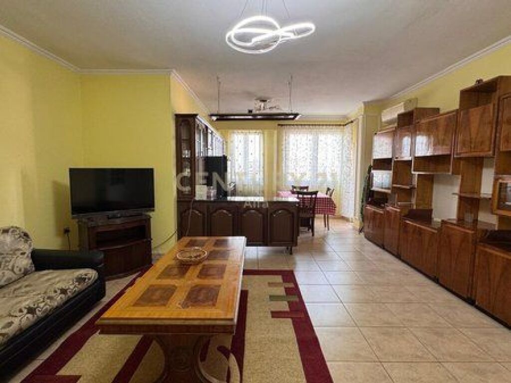 Apartment 2+1+2 bathrooms for sale at Hoxha Tahsim!