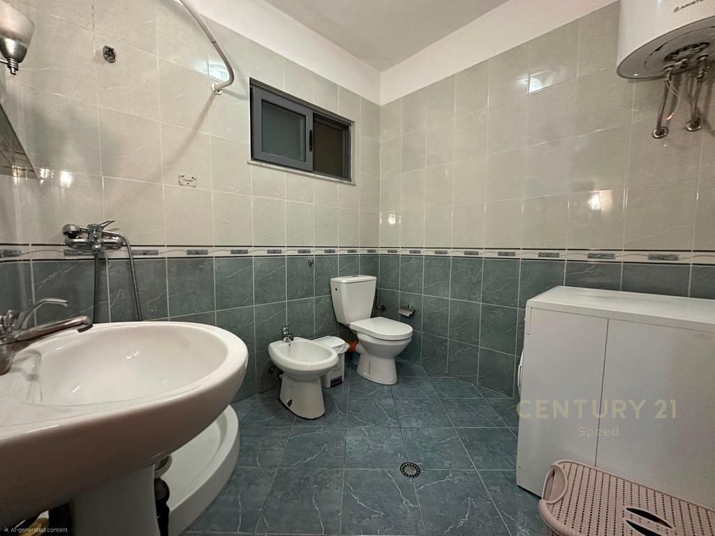 JEPET ME QIRA APARTAMENT 2+1 PRANË SHKOLLËS SË BASHKUAR