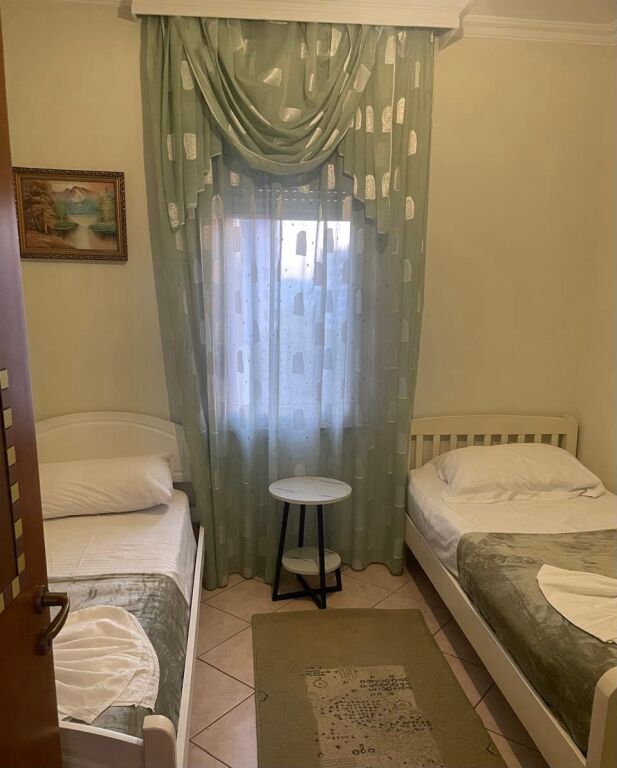 Affitto | Apartament 2 + 1 | Stacioni i Trenit | 750 €/mese