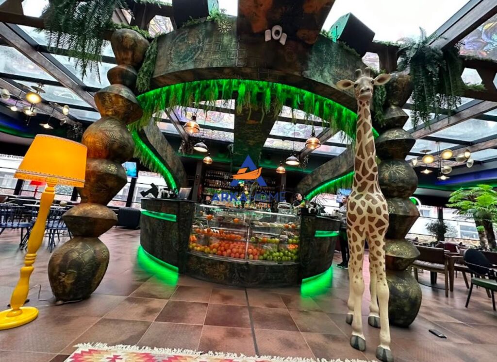 JEPET LOKAL ME AMBIENT LOJRASH 500M2 ME QERA "ASTIR" 5.000 EURO