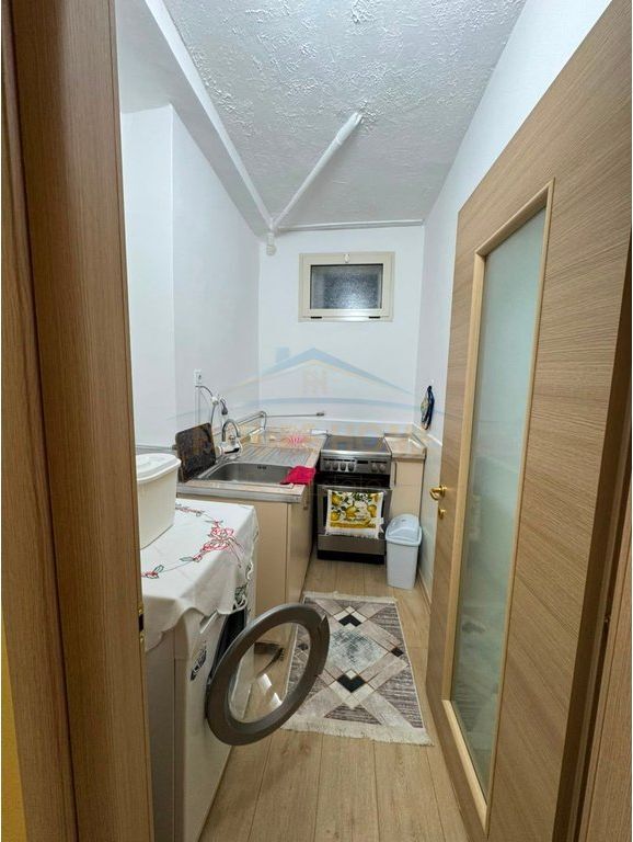 qera apartament 2+1 rruga asim vokshi
