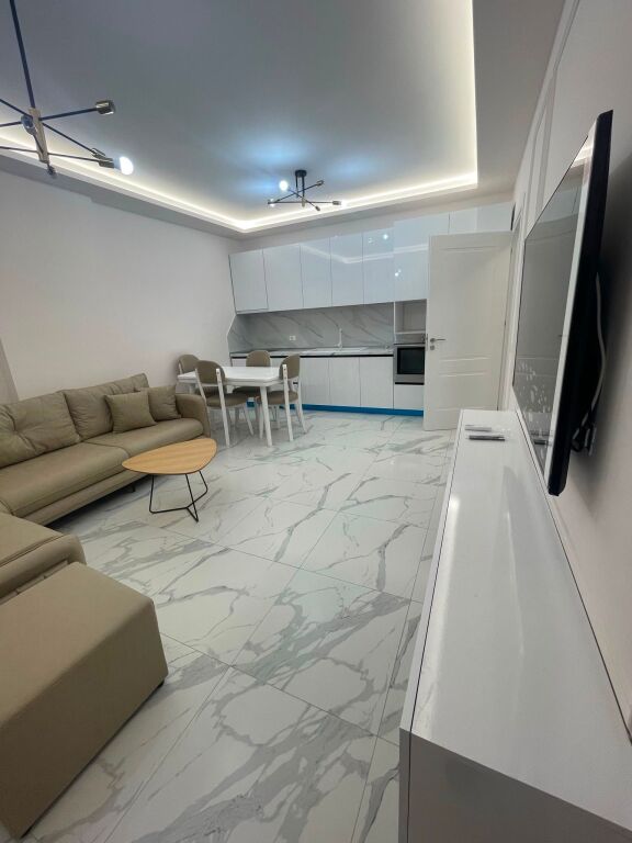 🏡 Shitet Apartament 1+1 – Yzberisht