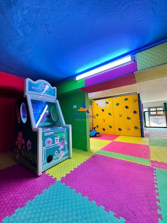 RENTAL PREMISES 200M2 "NEAR AMERICAN HOSPITAL 3, KOMBINAT" PRICE ACCORDING TO REQUEST