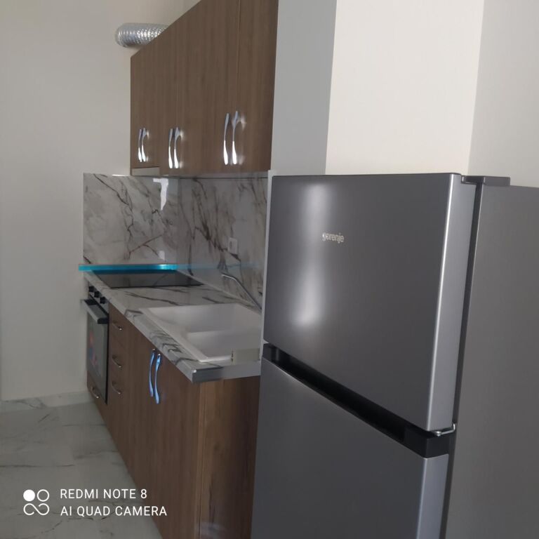 Jepet me qera apartament 1+1 në Shkozë, 35 000 lekë