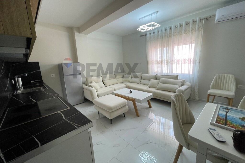 Apartament 1+1 me qira te Prokuroria e Tiranes Rruga Mine Peza, Tiranë