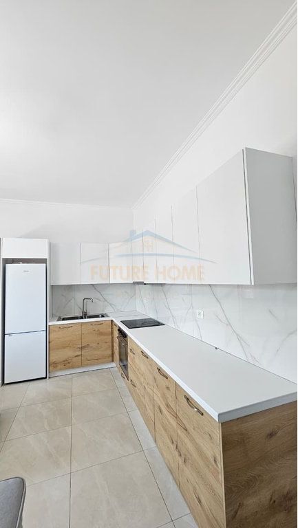 Qera, Apartament 2+1 + Post Parkimi, Ish Keneta,Durres