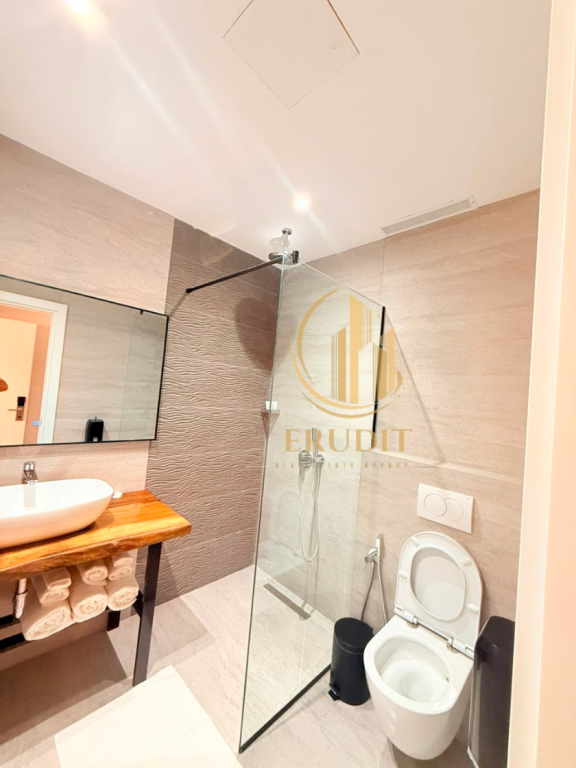 Modern Hotel for Sale in Skelë, Vlorë  570 m²