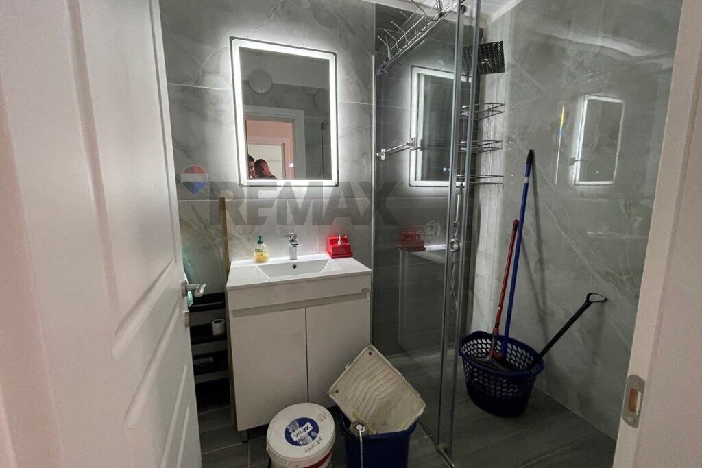 Apartament 1+1 me qira te Prokuroria e Tiranes Rruga Mine Peza, Tiranë