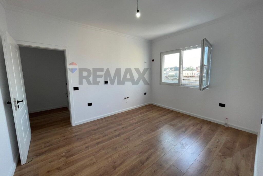 Apartment 1+1 for sale at Vasil Shanto