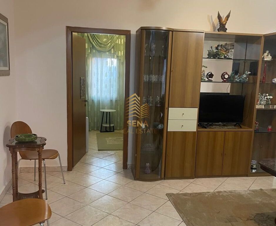 Affitto, Appartamento 2+1+balcone, Stazione dei Treni, 75.000 Lek/mese