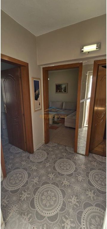 In vendita, Appartamento 2+1, Via Muhamet Gjollesha, Tirana