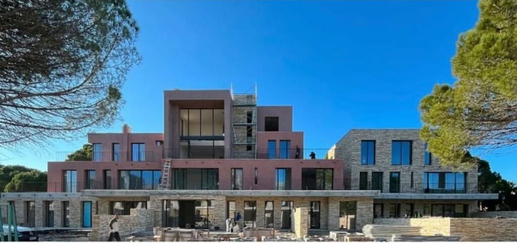 💥 OCCASIONE NEL GOLFO DI LALZ! 🏖️ 🏡 Appartamento 1+1 in vendita a Lura 5 Residence