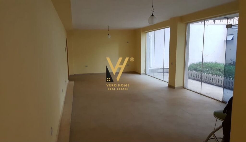 NEGOZIO IN VENDITA 86 M2 A SELITE 165.000 EURO