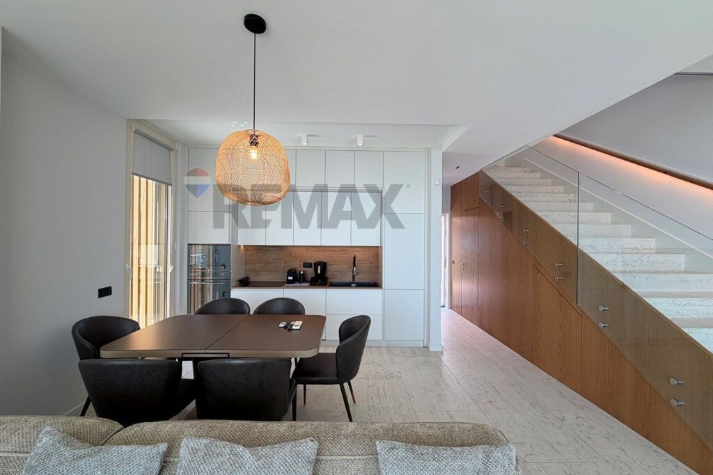 Villa 2+1 in vendita a Palasa, Vlora