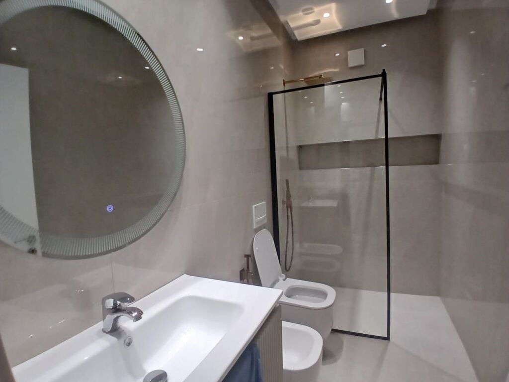 Appartamento 1+1+1 Balcone In Affitto