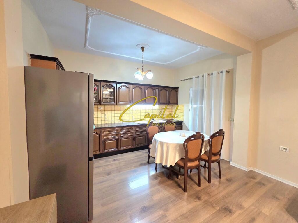 APARTAMENT ME QIRA 3+1 800 EURO