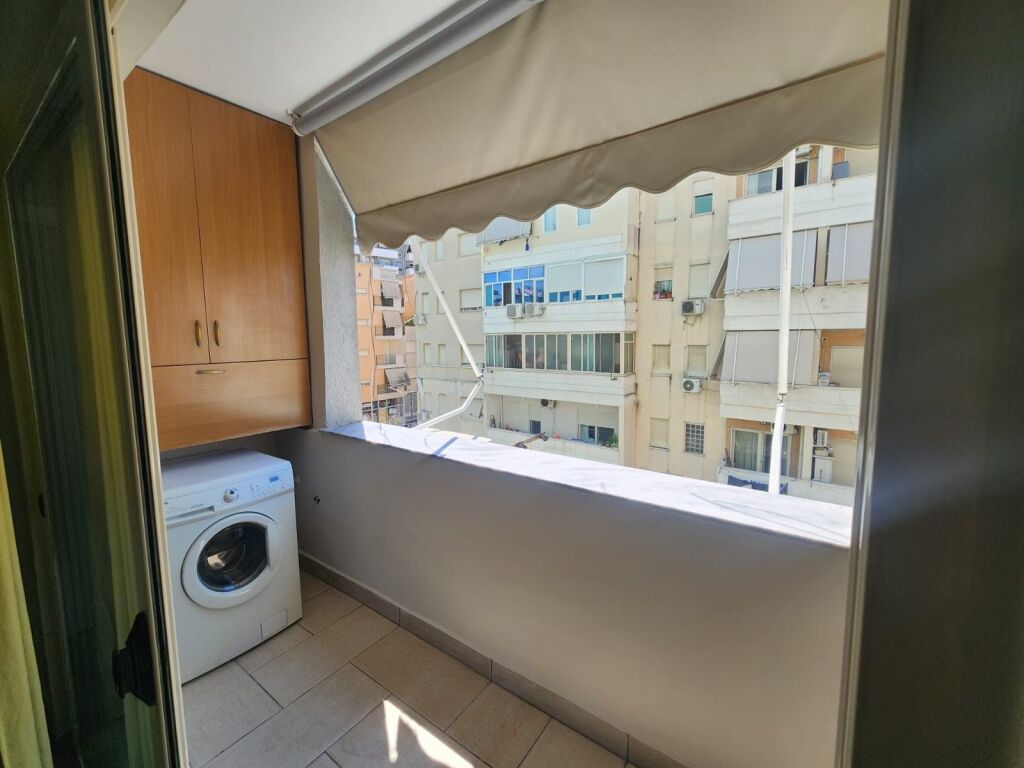 Apartament 2+1  per qera Komuna e Parisit !