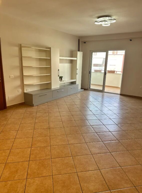 Appartamento 2+1 In Vendita A Yzberisht ID 5280