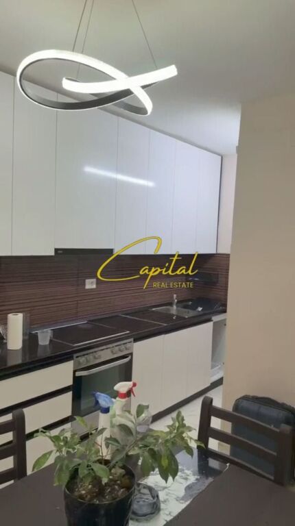 APARTAMENT ME QIRA 1+1 RRUGA FERIT XHAJKO 650 EURO