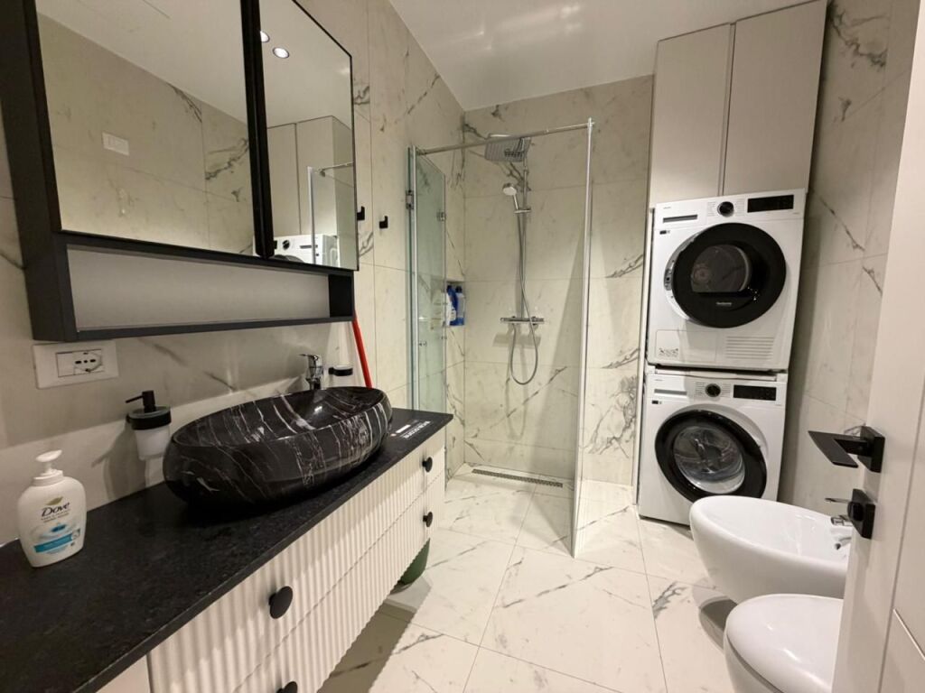 🏡 SHITET APARTAMENT 1+1 + POST PARKIMI – LAKE VIEW RESIDENCE