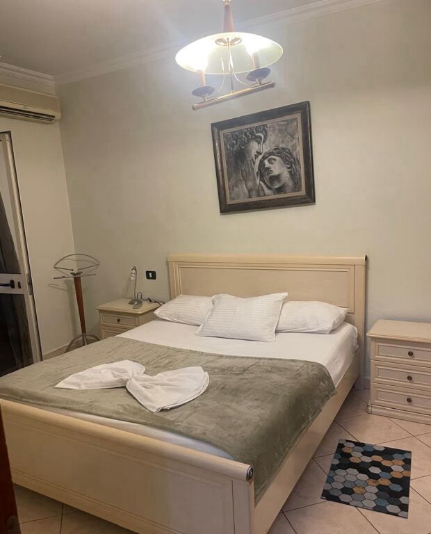 Affitto | Apartament 2 + 1 | Stacioni i Trenit | 750 €/mese