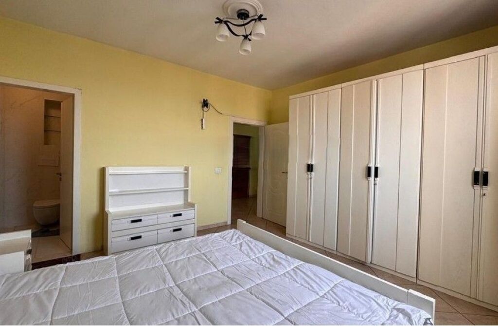 Apartment 2+1+2 bathrooms for sale at Hoxha Tahsim!